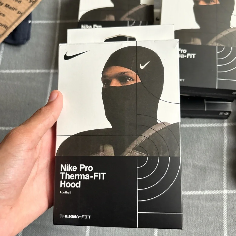 Nike Pro Therma-FIT Hood - Black